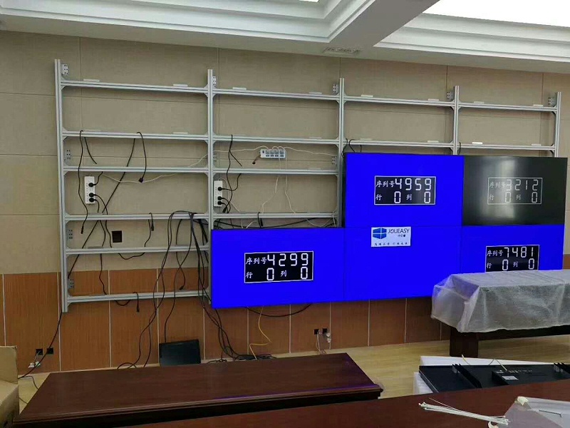 扶貧政府55寸3.5mm3X4液晶拼接項(xiàng)目